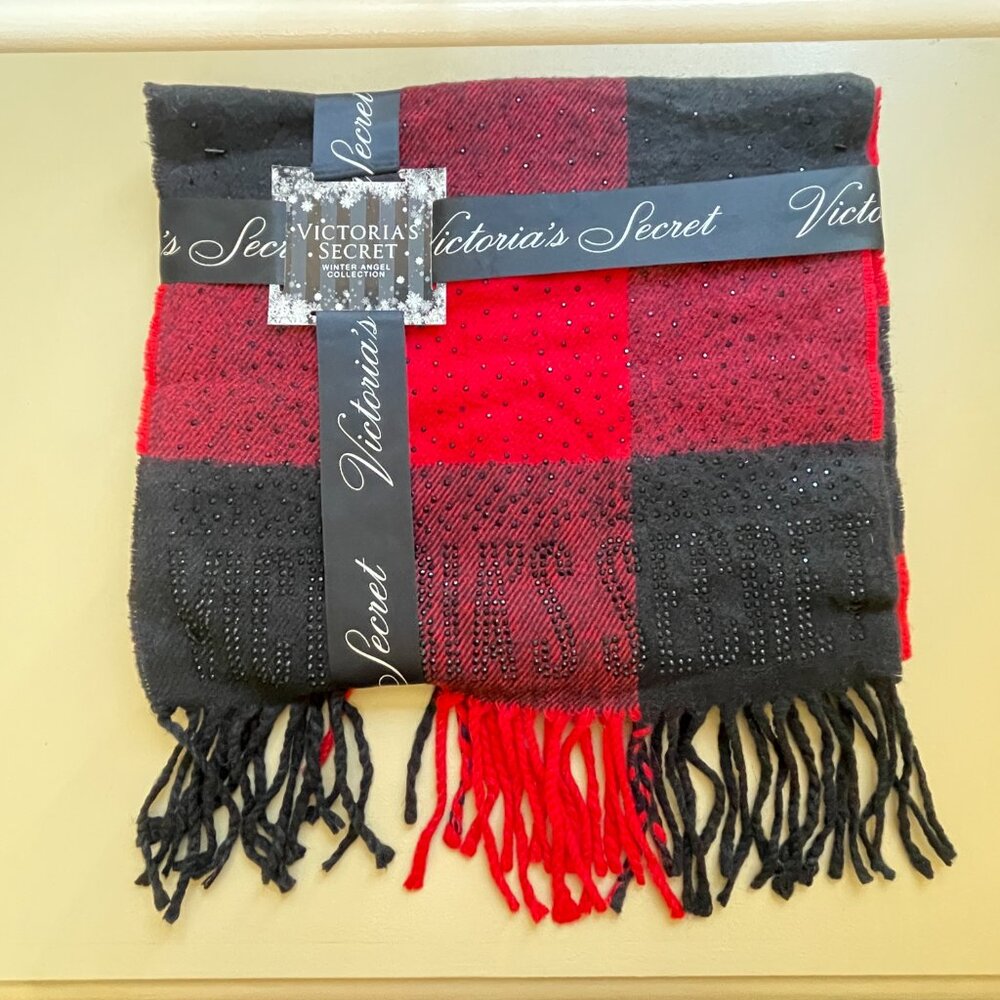 New Victoria's Secret Scarf Buffalo Check Sparkle Stud Wrap Black Red Scarlet